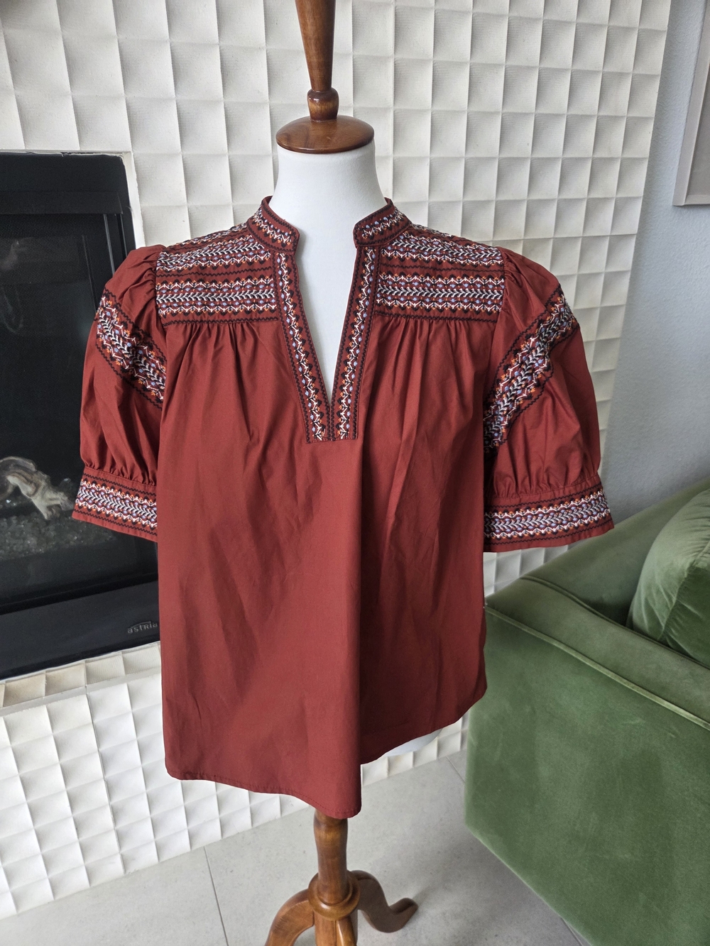 A Loves A Embroidered Peasant Blouse Burnt Orange Rust Puff Sleeve NWOT Large